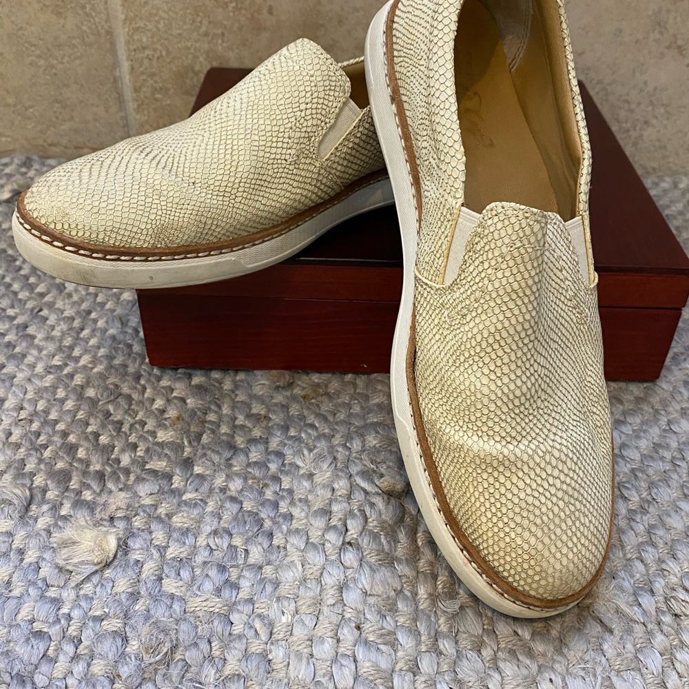 Ladies Sperry Canvas Slip Ons